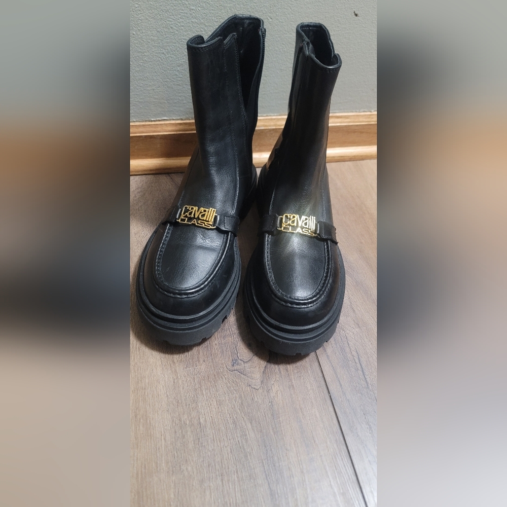 Roberto Cavalli Cortina Classic Black Leather Platform Ankle Boots Size 41
